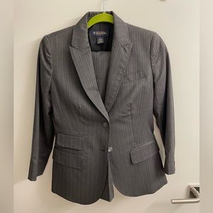 Brooks Brothers stripped wool suite sets size 2